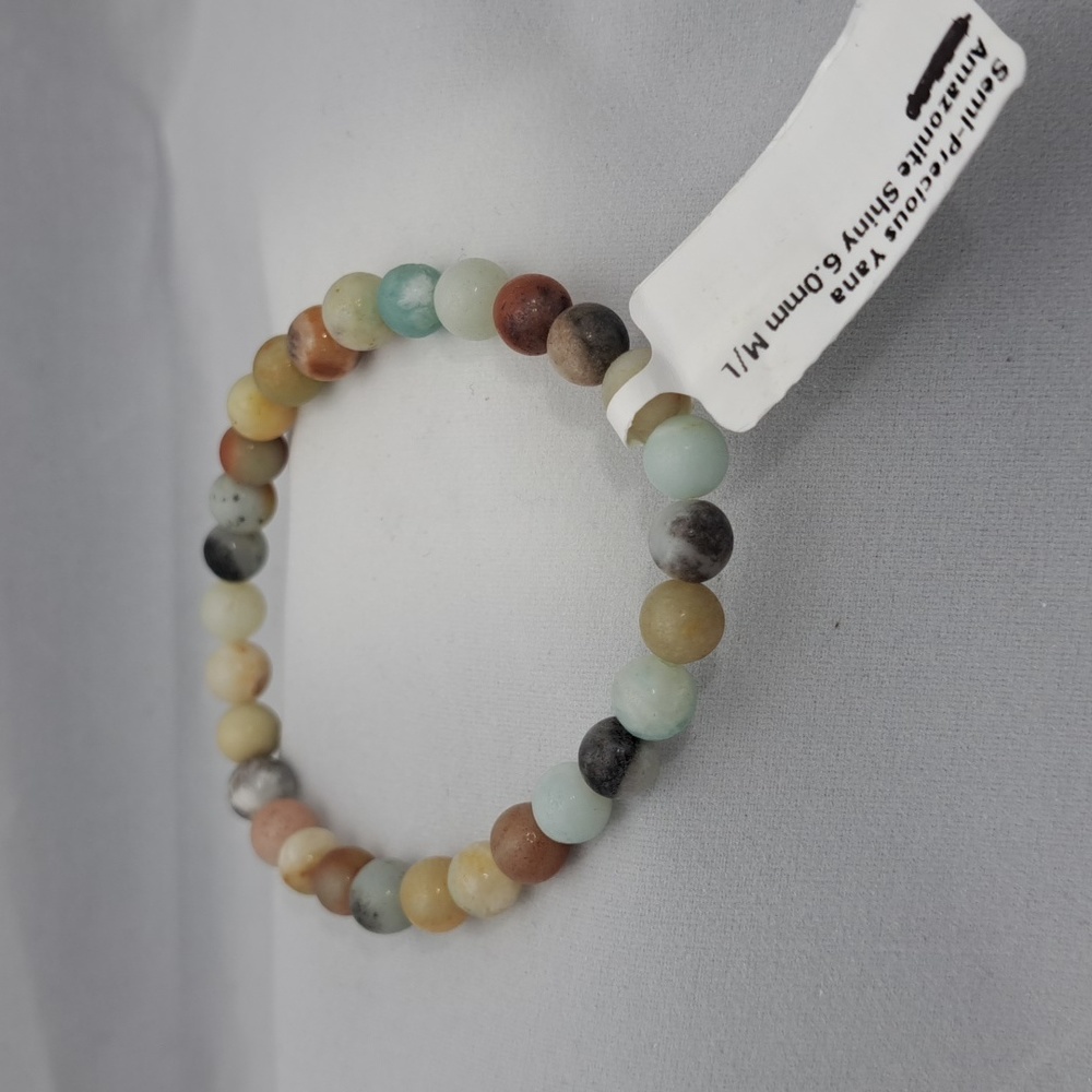 Yana Beaded Bracelet Size M/L (14)
